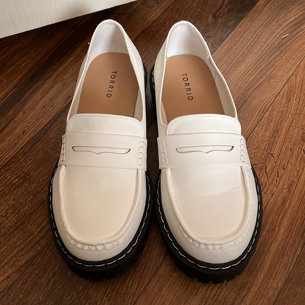 TORRID SHOES: Size 10WW 🤍🖤 NWOTags